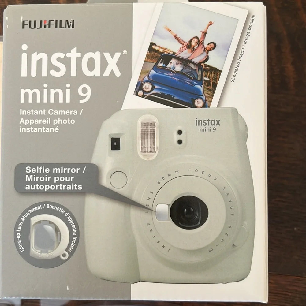 NEW fujiflm instax mini 9